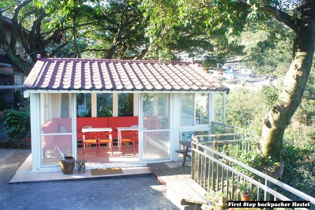 First Stop Backpacker Hostel - Jiufen Exterior photo